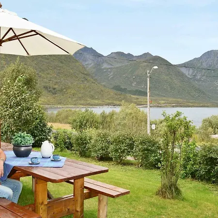 Two-bedroom Holiday In 4 * Laupstad